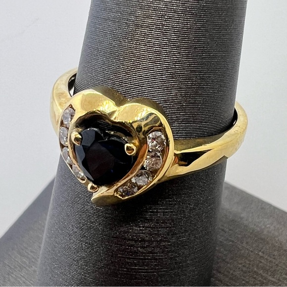 14k Yellow Gold Diamond & Sapphire Ring - Picture 4 of 7